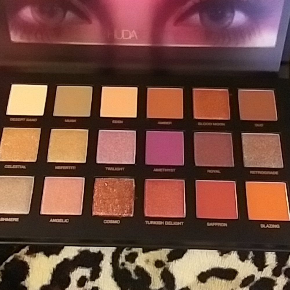 Huda - Picture 3 of 3